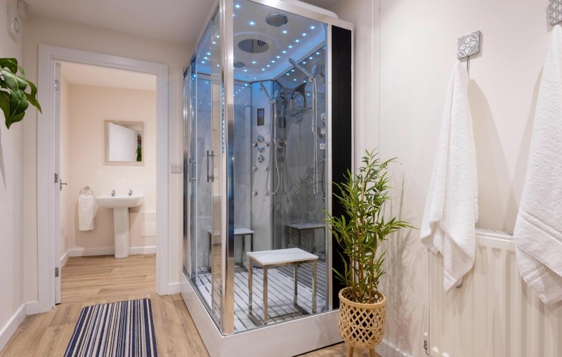 Deluxe 2 person Steam Shower Room