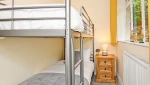 Bunk Bedroom 2